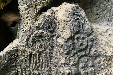 Depuis San Juan : grotte de Taino, piscine de plage et dégustation de nourritureDepuis San Juan : grotte de Taino, piscine de plage et dégustation de food trucks