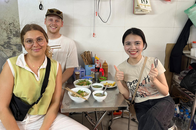 Hanoi: Recorrido privado a pie por la calle con un verdadero amante de la comida