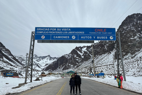 Portillo and Laguna del Inca: nature and mountains on a tour from Santiago