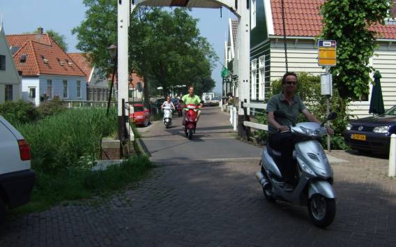 Von Amsterdam: Countryside Scooter Experience