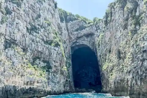 Vlora: Haxhi Ali Cave and Karaburun Peninsula Speedboat Tour