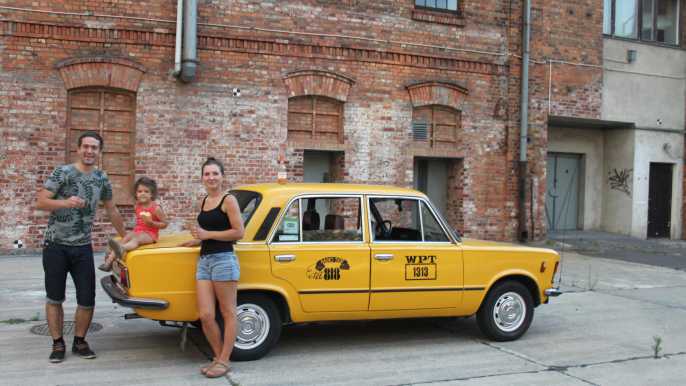 Varsovia: Visita histórica privada en Fiat retro