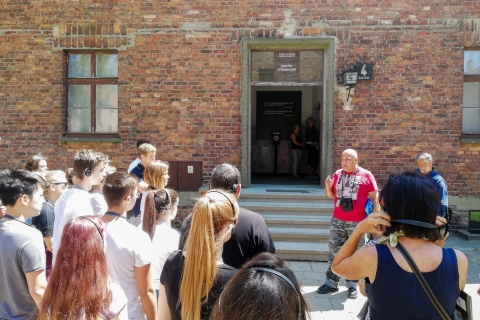 Krakau: rondleiding Auschwitz, met optionele lunch en ophaalserviceTour in het Italiaans met ophaalservice bij het hotel