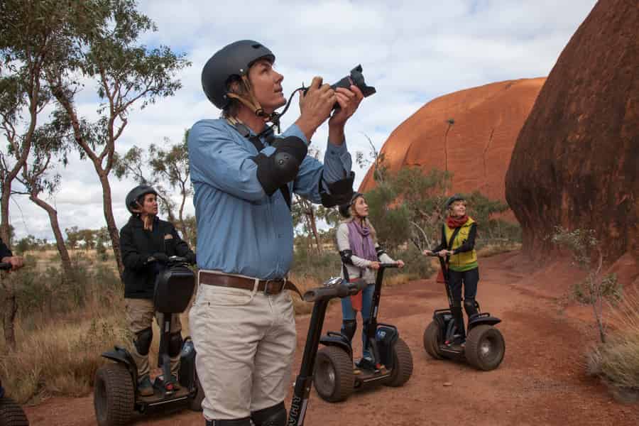 Uluru: Uluru Base Segway-Tour. Foto: GetYourGuide