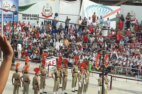 Amritsar City Tour with Wagah Border and Sadda Pind Village