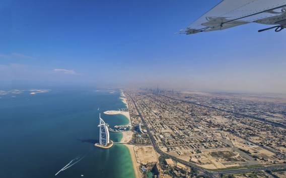 Dubai nach Abu Dhabi Seeflugzeug Flug & Louvre Abu Dhabi