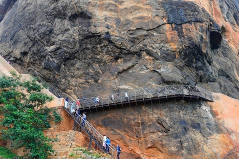 Sigiriya: Lion Rock Hike, Village Tour & Elephant Safari