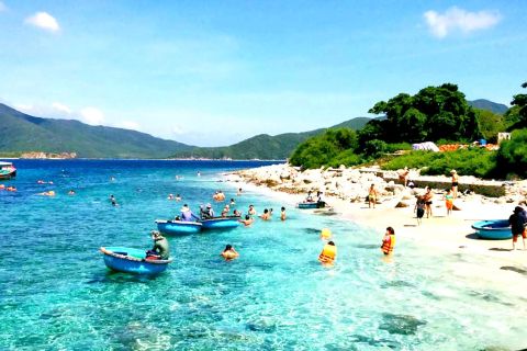 Nha Trang: Hon Tam and Mot Island Scuba Diving
