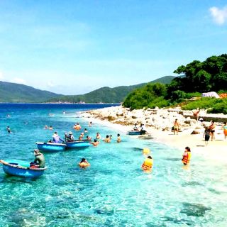 Nha Trang: Hon Tam and Mot Island Scuba Diving