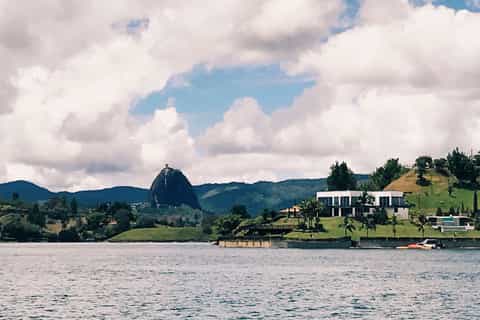 From Medellín: Private Guatapé Tour with El Peñol Ticket