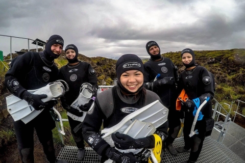 Silfra: snorkelen in de kloof met onderwaterfoto's