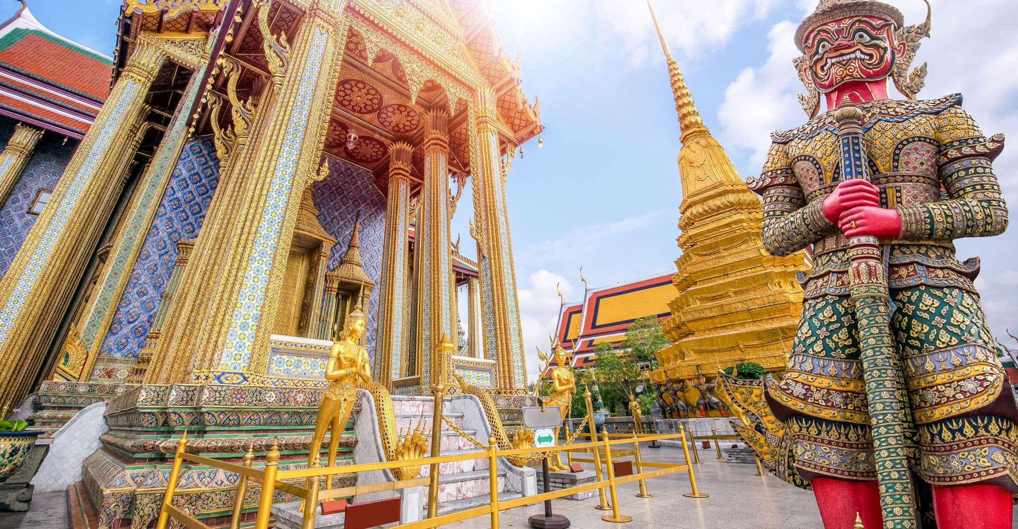 Bangkok: Full-Day Customized Tour with Local Transportation