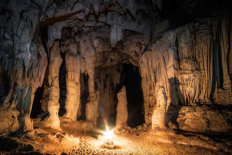 From Chachapoyas: Karajía Sarcophagi & Quiocta Cave Tour
