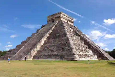 Tour semiprivado Chichén Itzá, Cenote Ik Kil y Valladolid