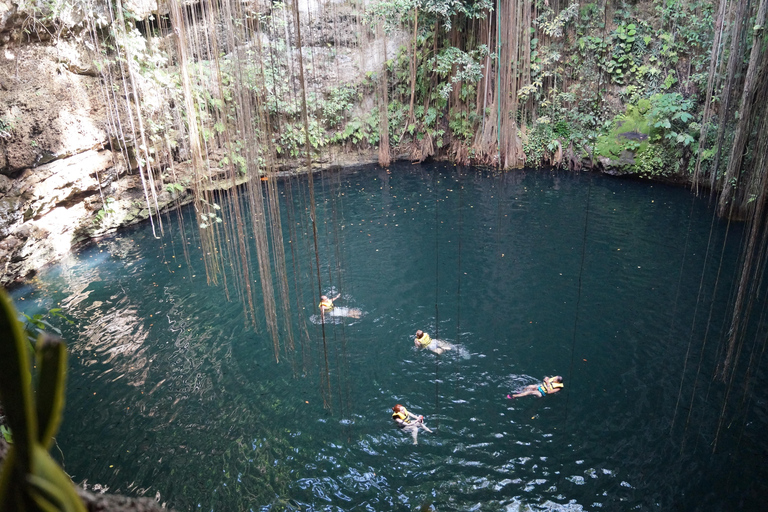 Semi-Private Chichen Itza, Cenote Ik Kil and Valladolid tour