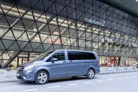 Krakow: Private Airport Transfer