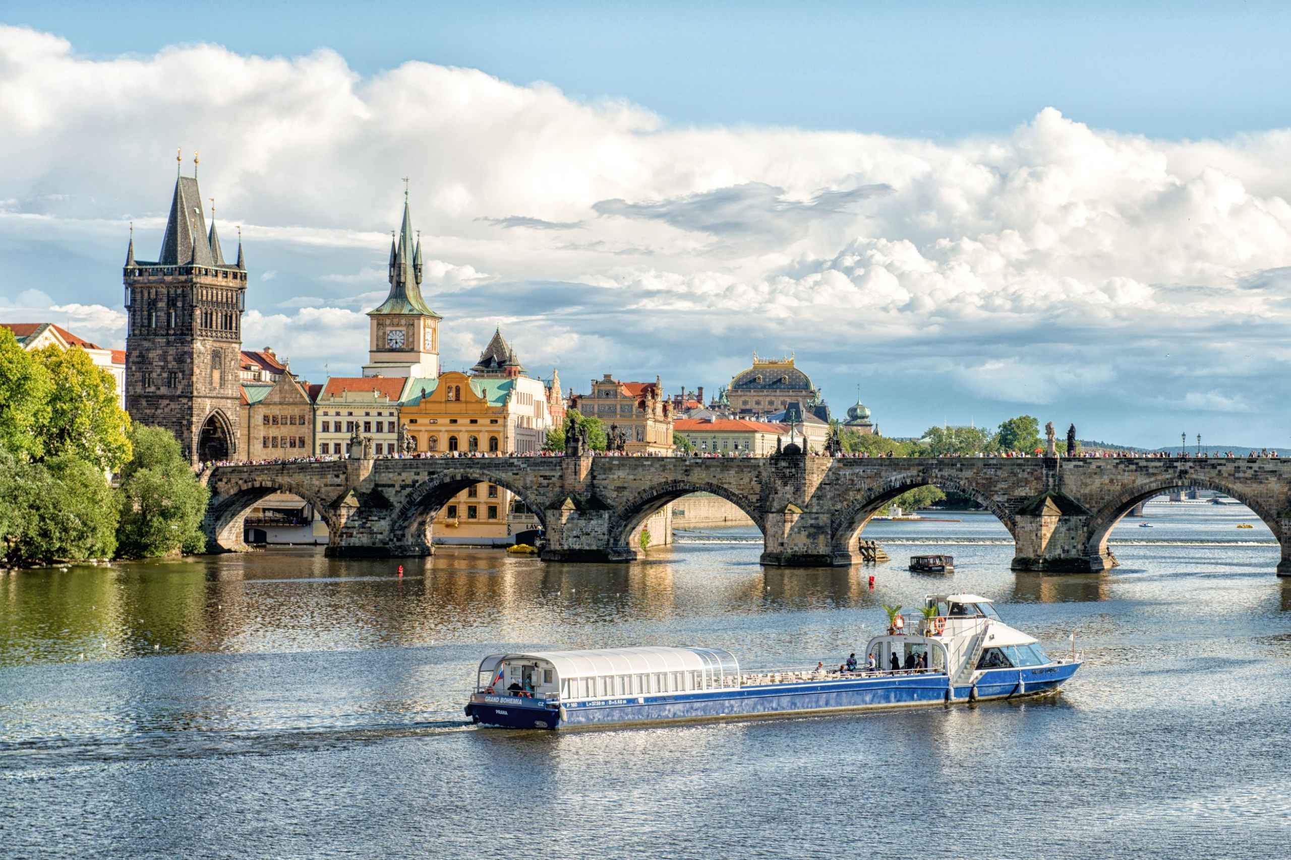Чехия река Влтава мост