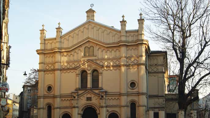 krakow jewish ghetto private tour with synagogues