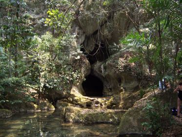 サン イグナシオ : アクトゥン チュニチル ムクナル (ATM) 洞窟 1 日ツアー