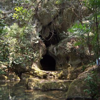 San Ignacio: tour di un'intera giornata della grotta di Actun Tunichil Muknal (ATM).