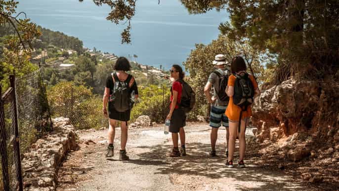 mallorca full day hike beach picnic lunch with a local