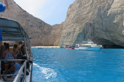 Zakynthos: Blaue Grotten & Navagio-Strand Tagestour
