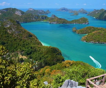 Samui: Angthong National Marine Park Day Trip by Speedboat