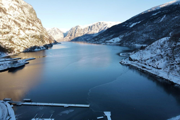 Flåm: Stegastein Viewpoint Scenic Bus Tour