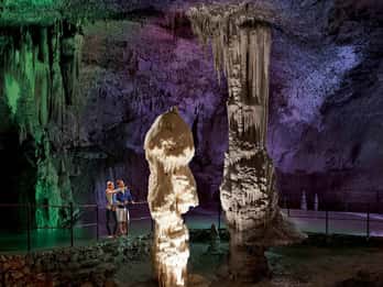 Rijeka: Postojna Cave and Predjama Castle