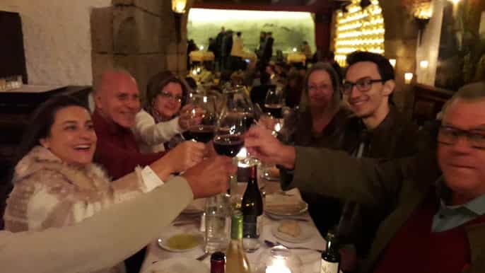 lisboa à noite excursão a pé c/ show de fado e jantar