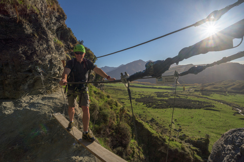 Wanaka: 2-Stunden-Anfänger-Wasserfall-Seilkletterei