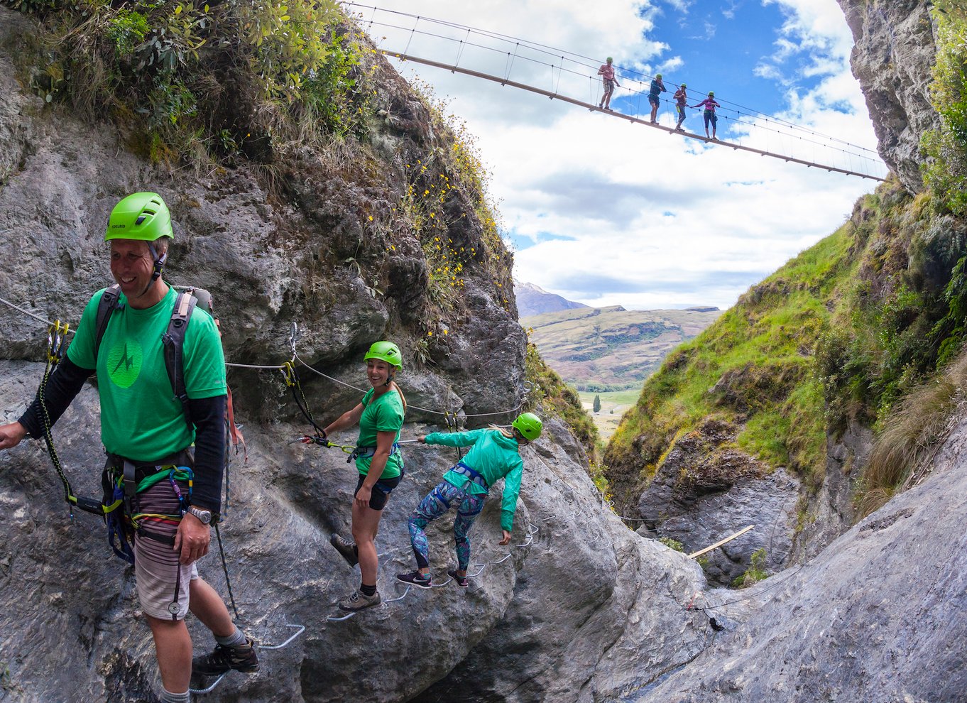 Wanaka: 2-timers kabelklatring i vandfald for begyndere