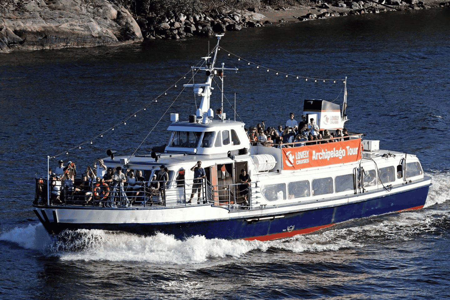 Stockholm: Live Guided Archipelago Cruise - Stockholm: Live Guided Archipelago Cruise