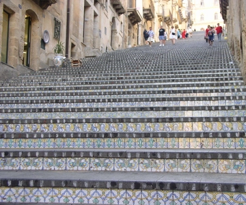 From Catania: Caltagirone & Piazza Armerina Tour with Brunch
