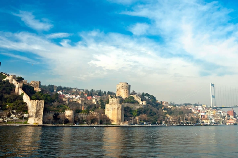 Istanbul: Zwei Kontinente mit Dolmabahce Palast Tour