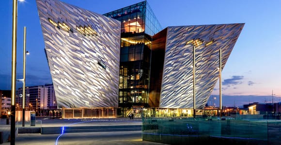 From Dublin: Giant&#39;s Causeway & Belfast Titanic with Ticket