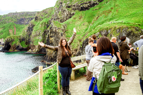 Från Dublin: Giant&#039;s Causeway, mörka häckar och Titanic-turFrån Dublin: Giant&#039;s Causeway, Dark Hedges och Titanic-tur