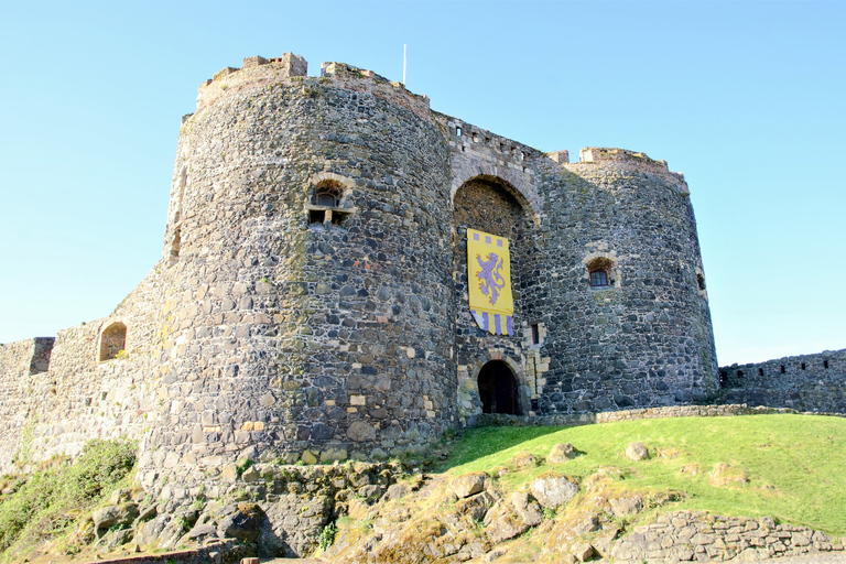 Desde Belfast: excursión guiada de un día completo a la Calzada del GiganteTour en autocar de lujo con punto de encuentro en 22-32 Donegall Road