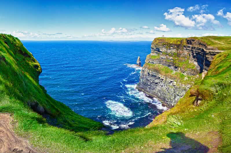 Depuis Galway : visite des falaises du Moher et du Burren | GetYourGuide