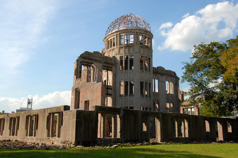 Hiroszima i Miyajima UNESCO - 1-dniowa wycieczka autobusowaZ dworca JR Hiroshima (bez lunchu)