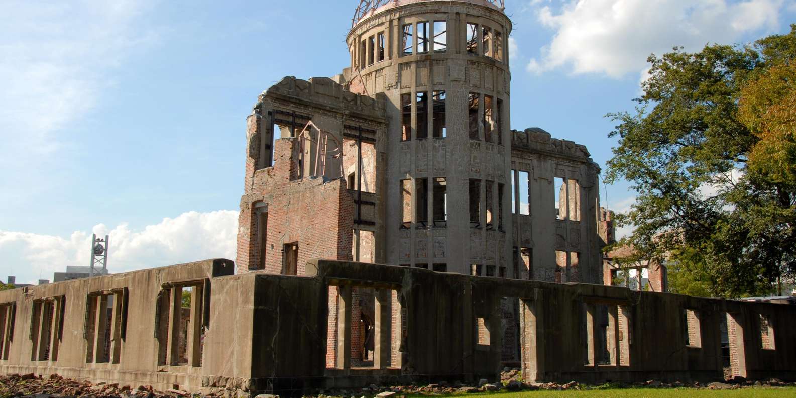 Hiroshima Miyajima tour — Peace Memorial and Miyajima Island — image 11