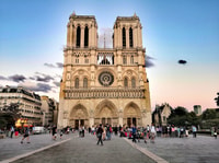 Notre-Dame, Île de la Cité, St. Severin Church Guided Tour - Housity