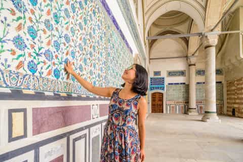 Istanbul: Topkapi Palace & Harem Tour with Entry Ticket
