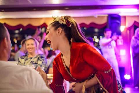 Istanbul: Dinner Cruise & Entertainment with Private Table