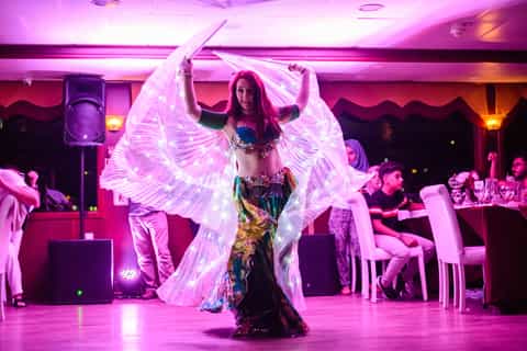 Istanbul: Dinner Cruise & Entertainment with Private Table