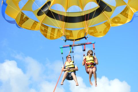 Miami: parasailing en la bahía Vizcaína