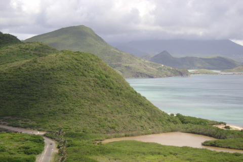 Basseterre: Découverte de la randonnée de 3 heures à Saint Kitts