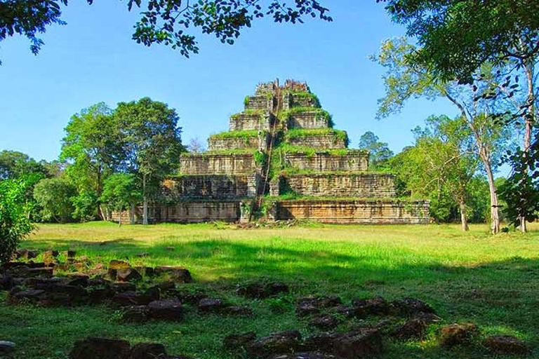 Beng Mealea Temple & Koh Ker Temple Tour