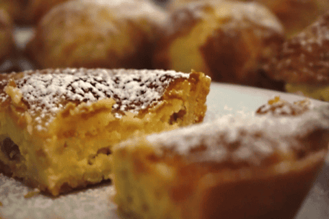 Naples: 3.5-Hour Street Gourmet Tasty Tour