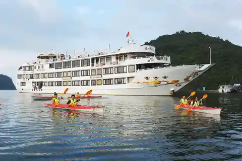 Bahía de Halong: Crucero Starlight 2D1N 5 Estrellas